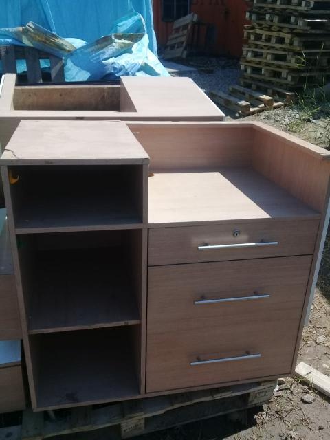 Требуются плотники- разнорабочие