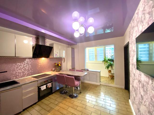 3 комн., 80 м², Монолитно-каркасный, 31 школа