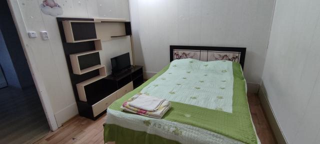 СДАЮ ПОСУТОЧНО И ПО ЧАСАМ чистую однокомнатную ква...