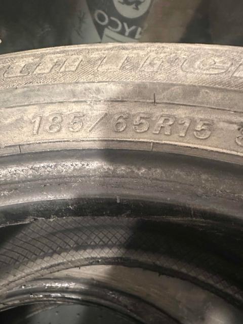 продаю зимние шины не шипованные 2штуки