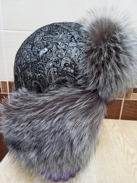 Головной убор якутов. Головной убор чукчи. Меховые шапки якутии. Мальчиковый якутский головной убор. Шапка якутяночка вязаная.