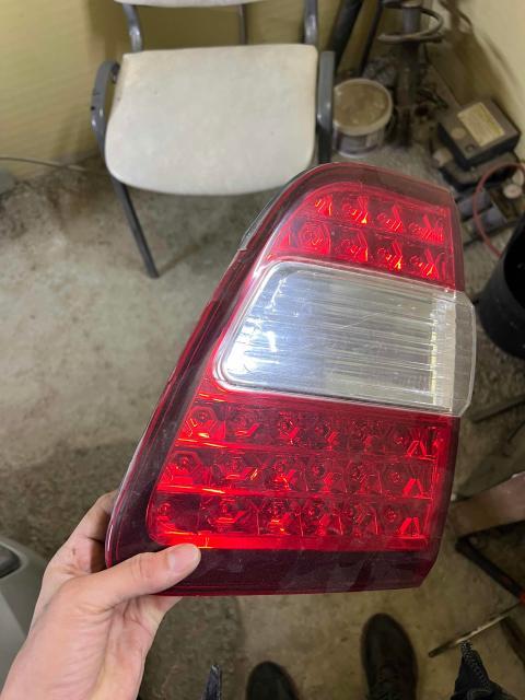 Toyota land cruiser 100 светодиодные лампы. Лед фары тлк 100. Лампочки тлк 100. Фары тойота ленд крузер 100. Лампочки тлк 100.