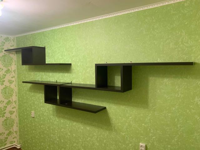 Недорогие навесные полки настенные. Недорогие навесные полки настенные. Недорогие навесные полки настенные. Полка настенная вмф александрия-1. Альба 2 полка 10.