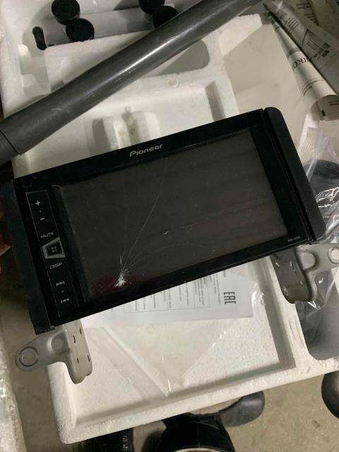 Мигает экран магнитолы. Андроид магнитола полоски на экране. Мигает экран магнитолы. Сгорело сопротивление в автомагнитоле. Дисплей teyes spro.