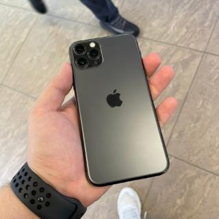 функция назад на айфоне. удобный доступ на iphone. касание экрана iphone. как настроить касание сзади на айфон 11. двойное касание на айфоне задней панели.