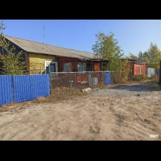 жить в отдельном доме. дети переезжают от родителей.