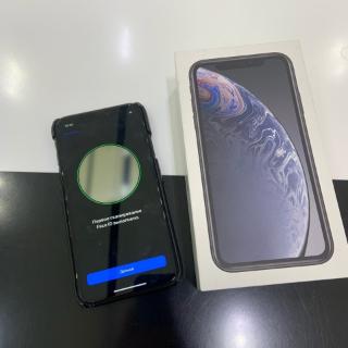 Айфон xr беспроводная зарядка. Iphone xr модуль беспроводной зарядки. Iphone xs max инструкция. Iphone xr комплектация. Iphone xr заряжает iphone xr.