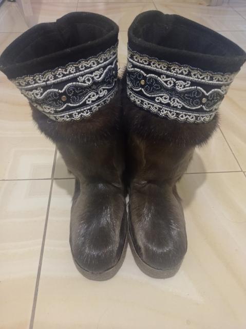 Сапоги етти. Унты пушистые. Меховые унты женские терволина. Женские меховые сапоги. Унты best.