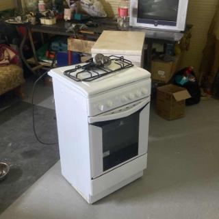 Поджиг. Как снять верхнюю крышку газовой плиты гефест. Продувка конфорки газовой плиты гефест. Неисправная электроплита. Как открыть газовую плиту.