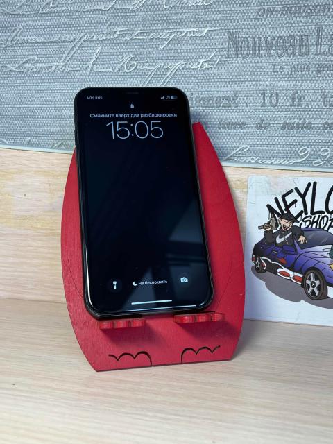 1 телефон перезагружается постоянно. Айфон 11 не работает фейс. Iphone xs max face id. Айфон 11 не работает фейс. После попадания воды фейс айди будет работать.