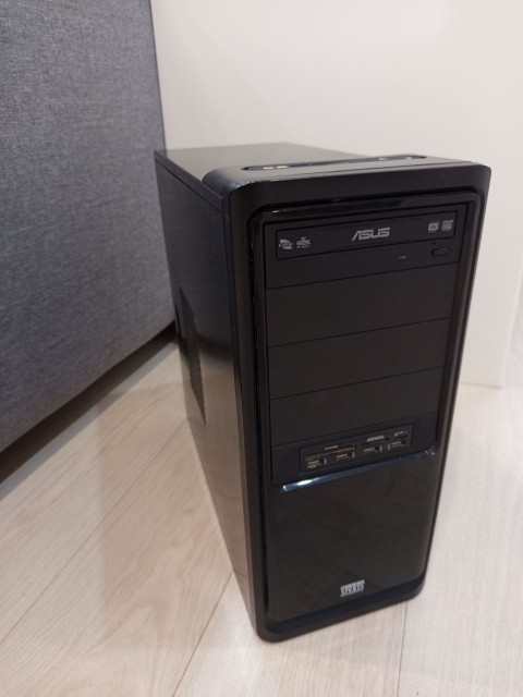 Core i3/8gb RAM/GTX 760/SSD 250gb/HDD 500gb